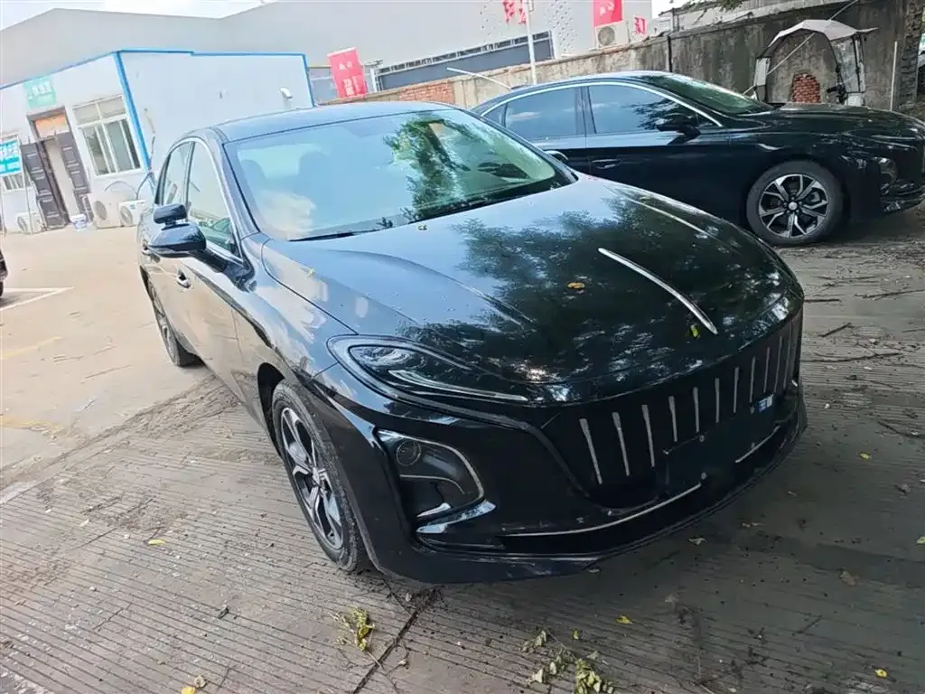 Hongqi E-QM5 — фото 10