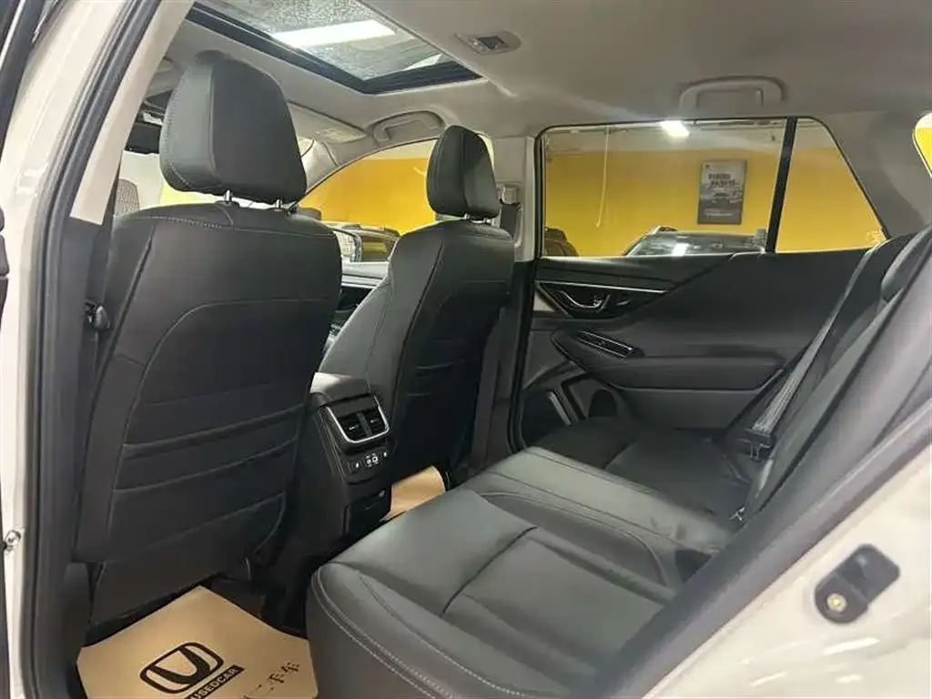 Subaru Outback 2025 из CN, фото 4
