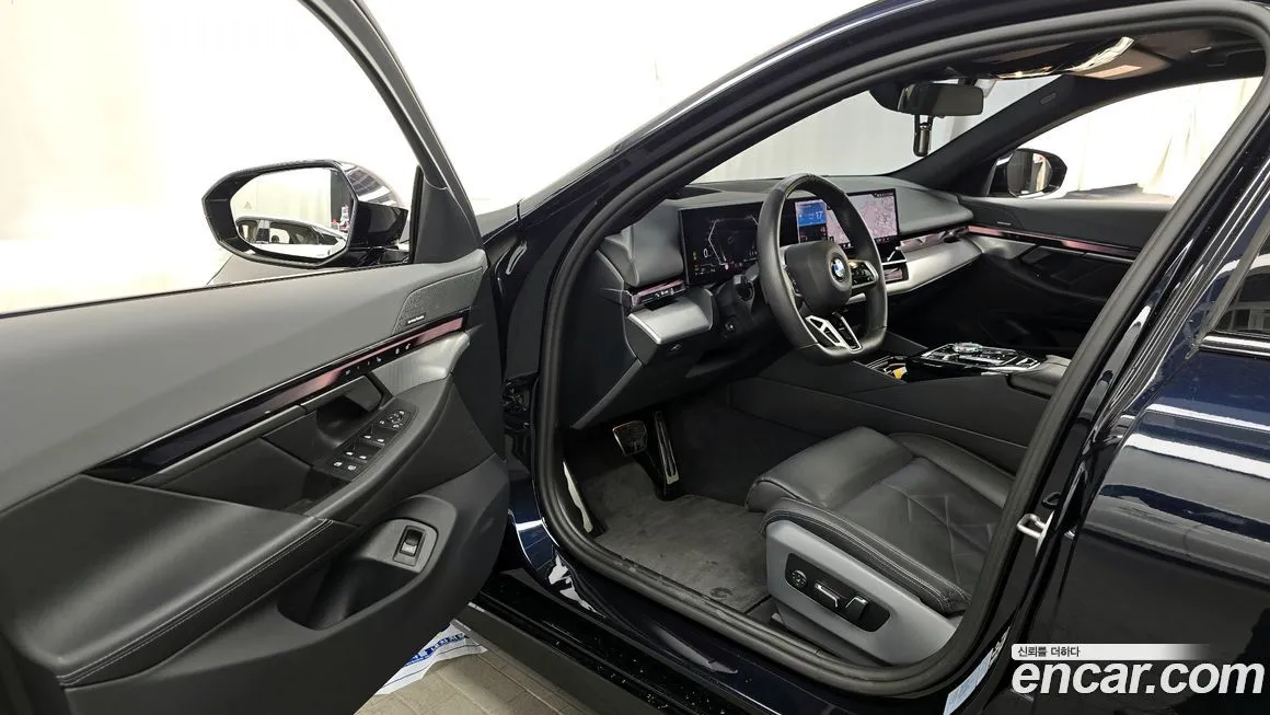 BMW 5-Series 2024 из KR, фото 8