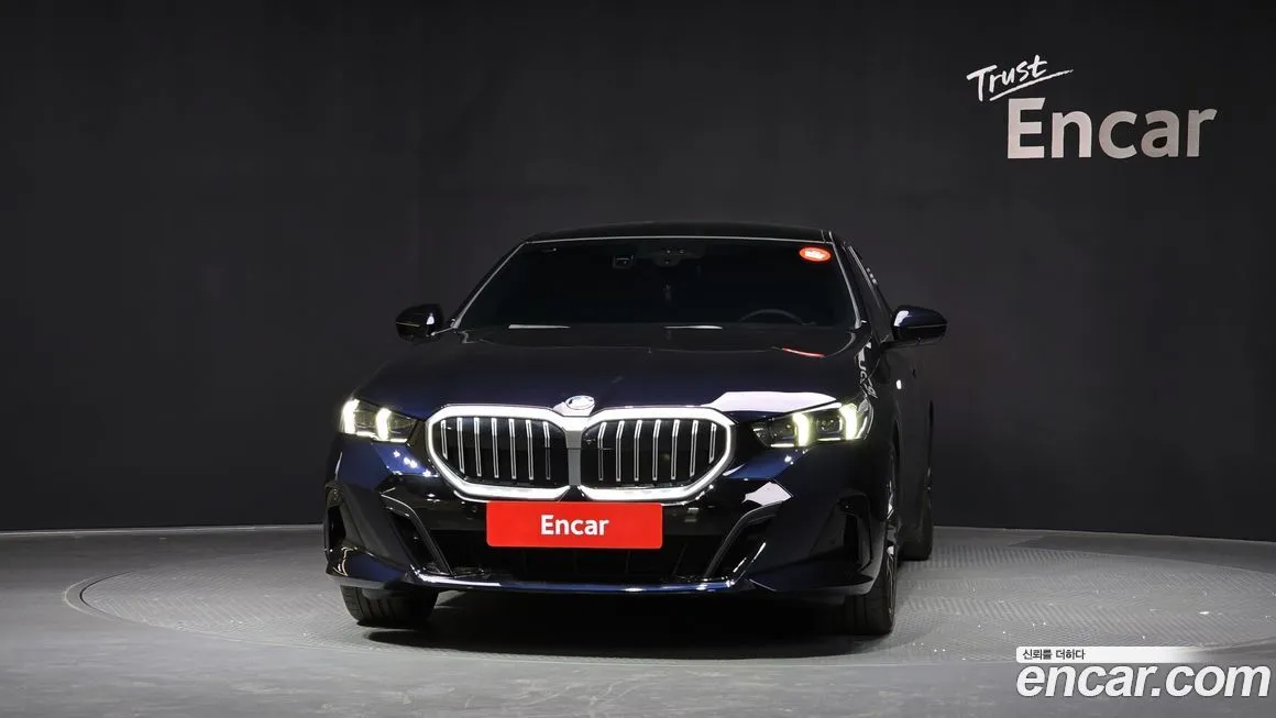 BMW 5-Series 2024 из KR, фото 2