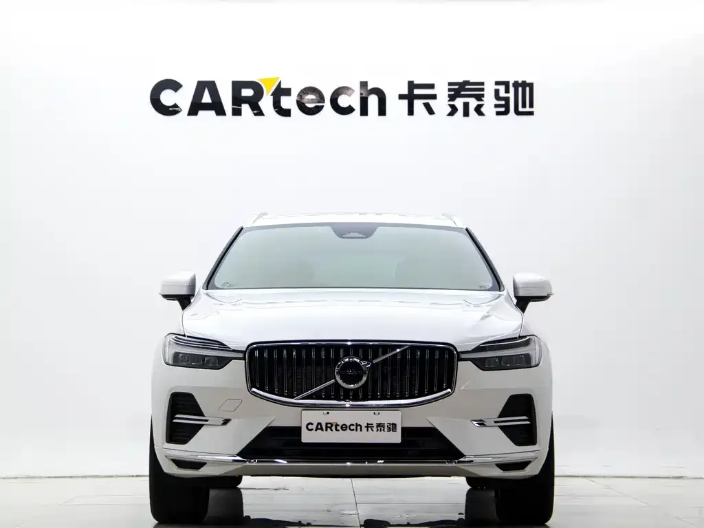 Volvo XC60 — фото 4