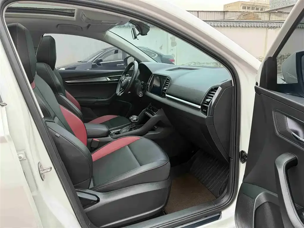 Skoda Karoq 2022 из CN, фото 8