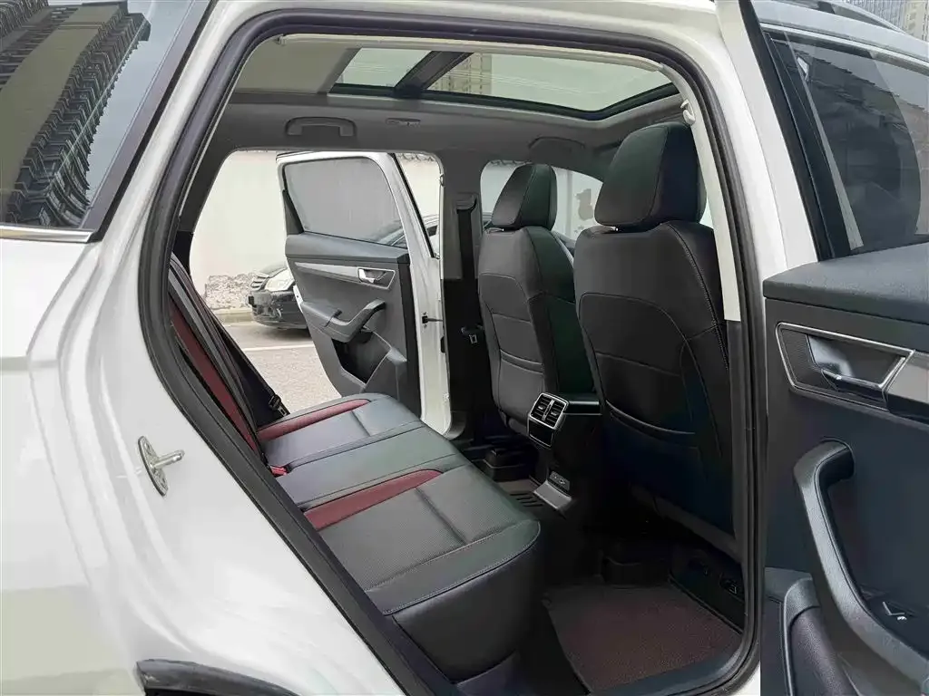 Skoda Karoq 2022 из CN, фото 7