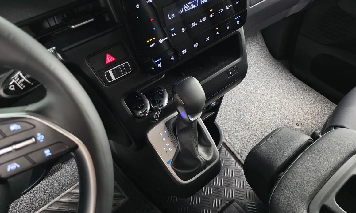 Hyundai Staria 2025 из KR, фото 8