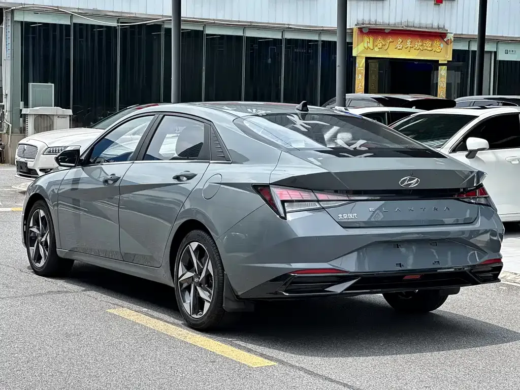 Hyundai Elantra 2022 из CN, фото 8