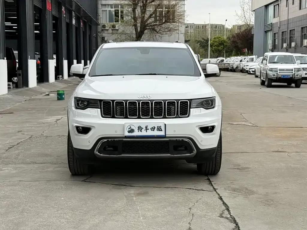 Jeep Grand Cherokee (Import) 2022 из CN, фото 10