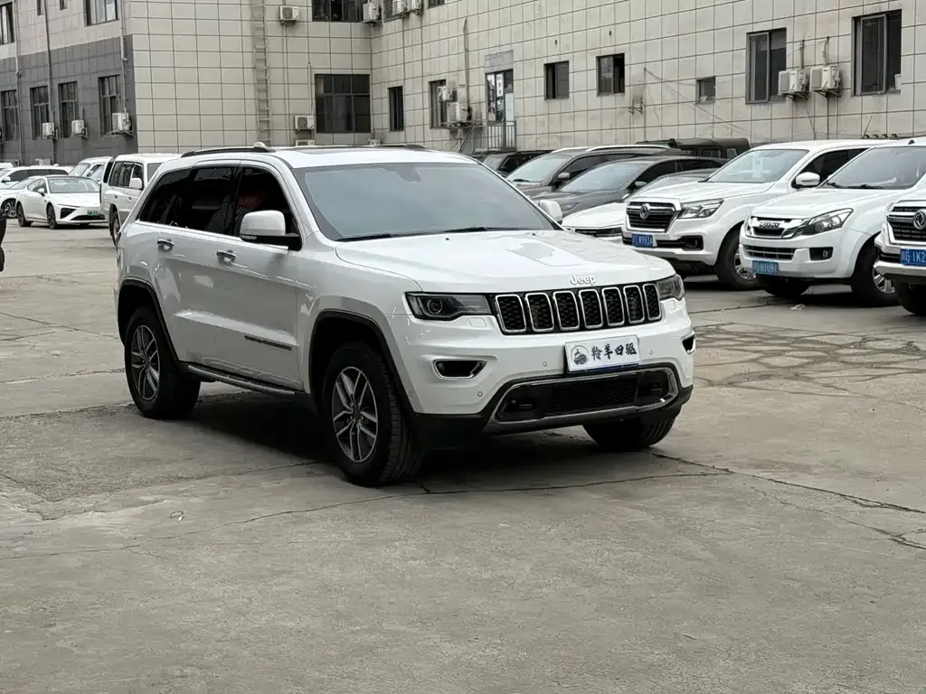 Jeep Grand Cherokee (Import) 2022 из CN, фото 2