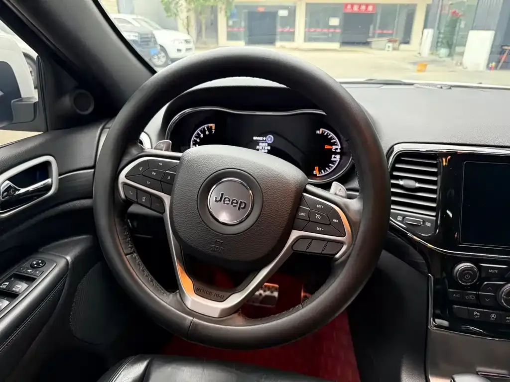 Jeep Grand Cherokee (Import) 2022 из CN, фото 4