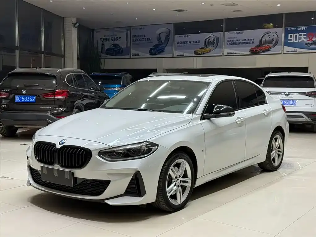 BMW 1 Series — фото 1