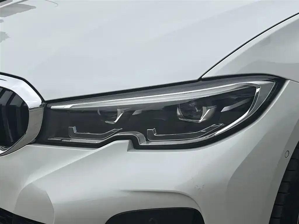 BMW 3 Series 2021 из CN, фото 2