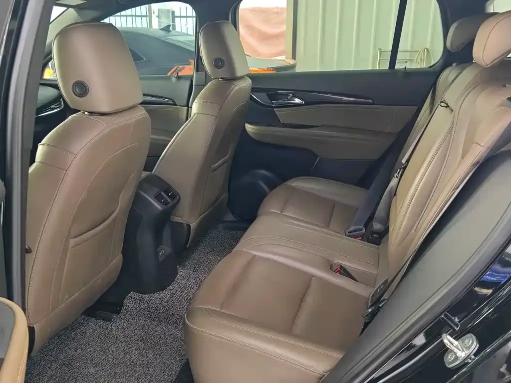 Buick Envision Plus — фото 4
