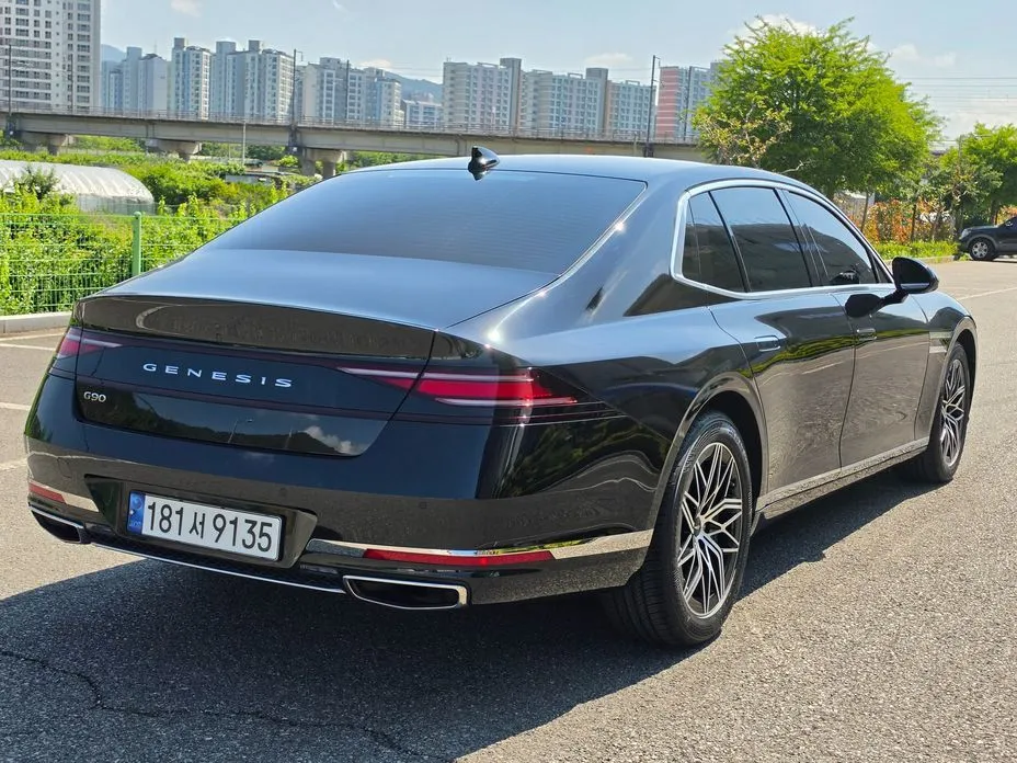 Genesis G90 2023 из KR, фото 3