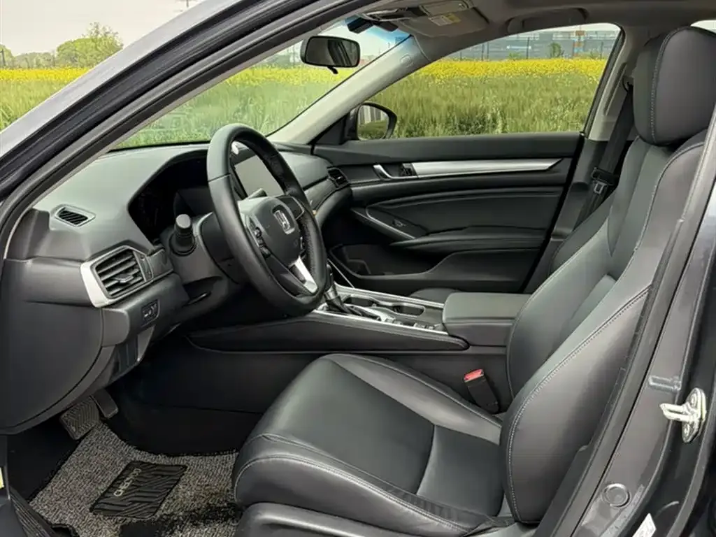 Honda Accord — фото 3