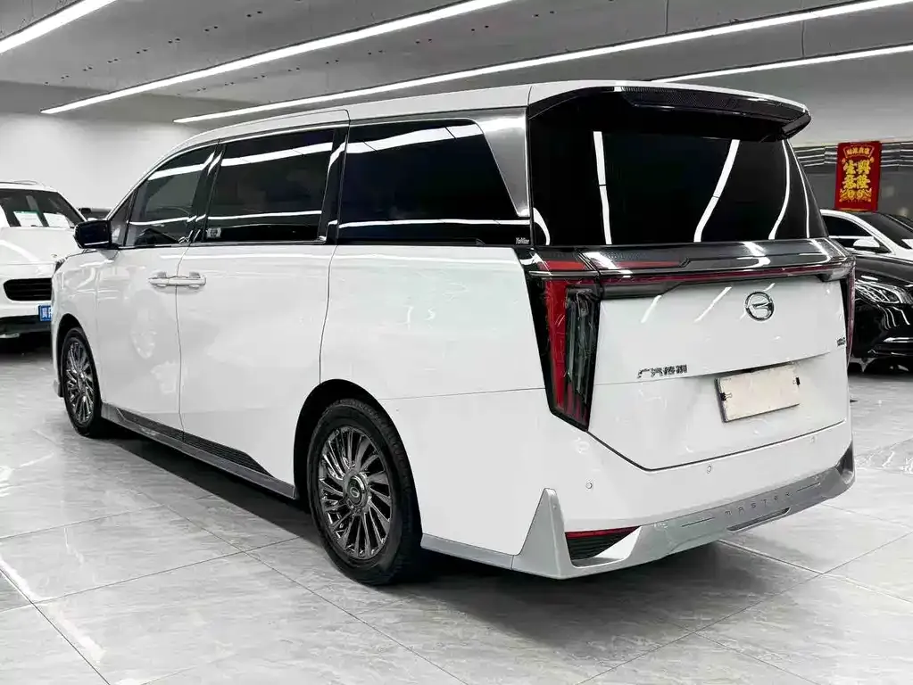 GAC Motor Trumpchi M8 — фото 2