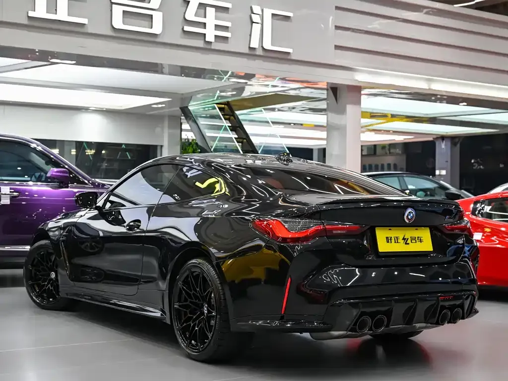 BMW M4 — фото 10