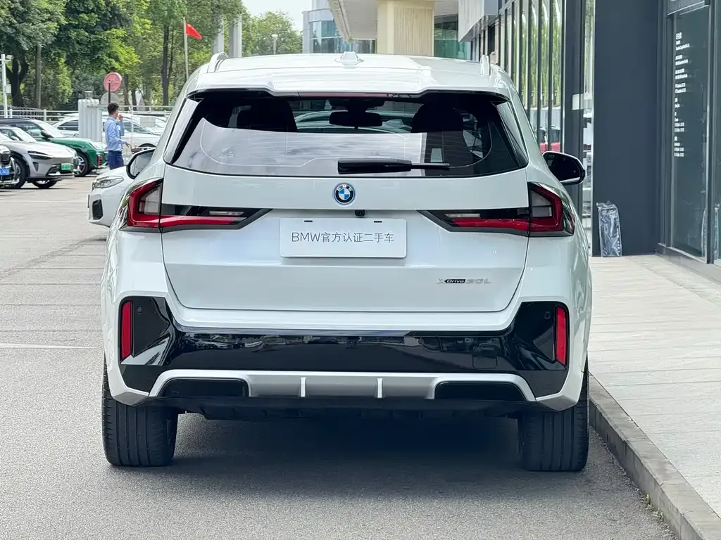 BMW iX1 2024 из CN, фото 5