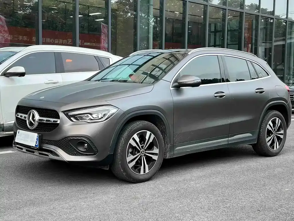 Mercedes-Benz GLA — фото 1