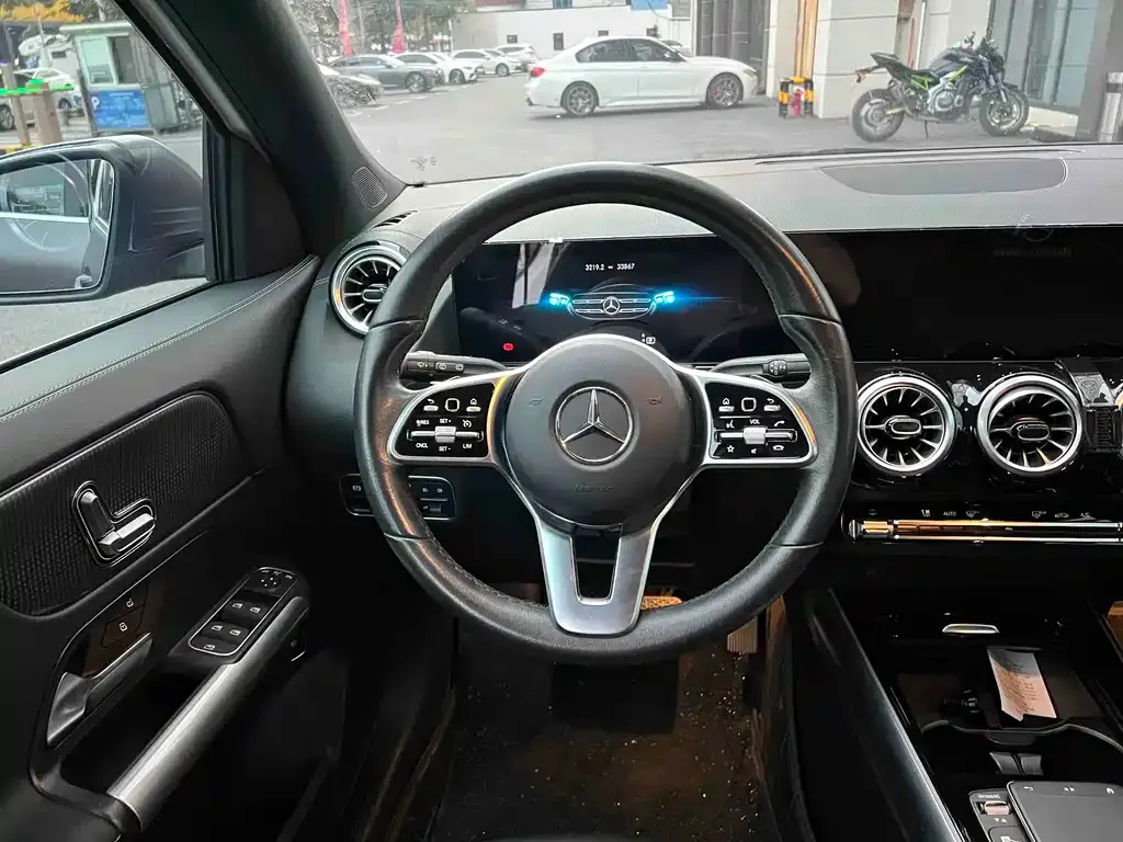 Mercedes-Benz GLA — фото 2