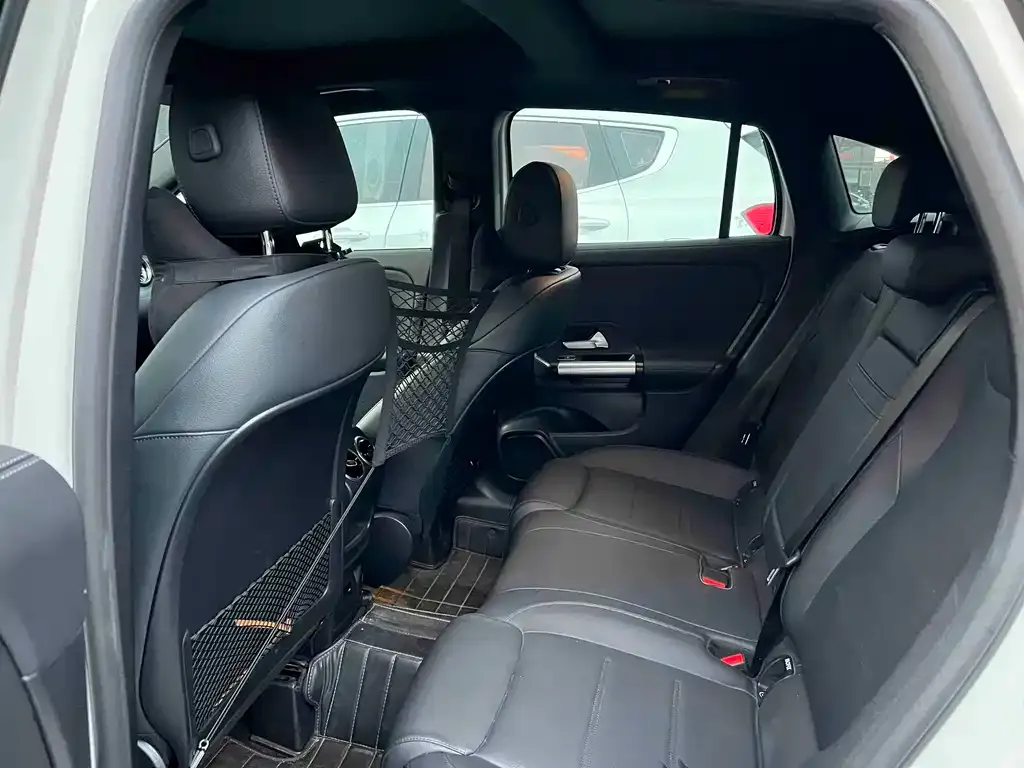 Mercedes-Benz GLA — фото 3