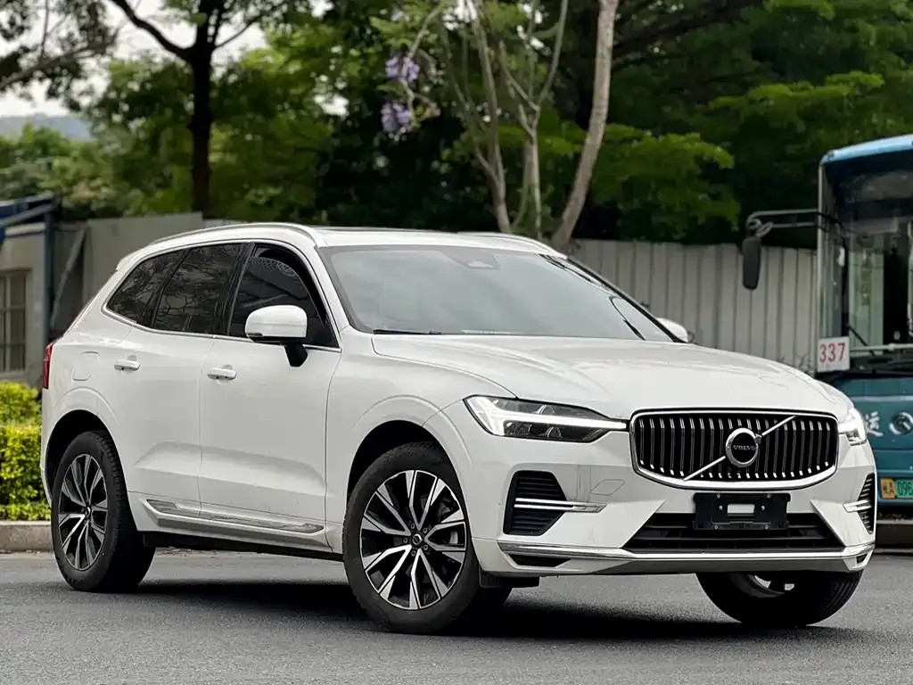 Volvo XC60 2023 из CN, фото 5