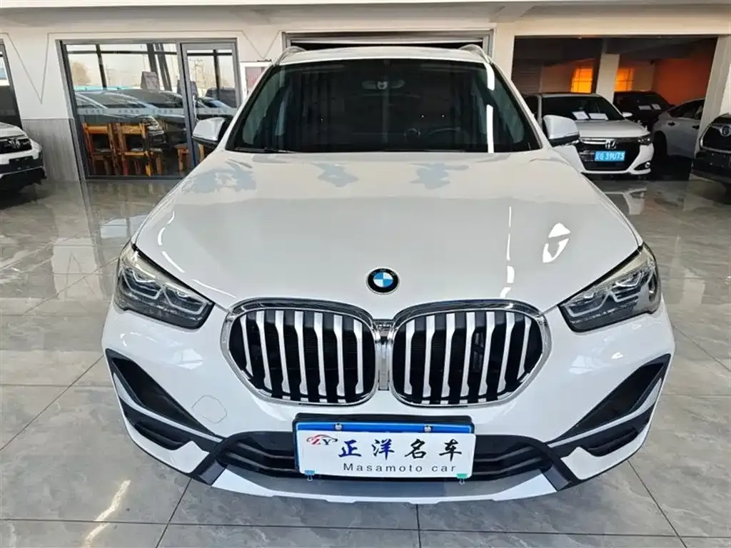 BMW X1 — фото 10