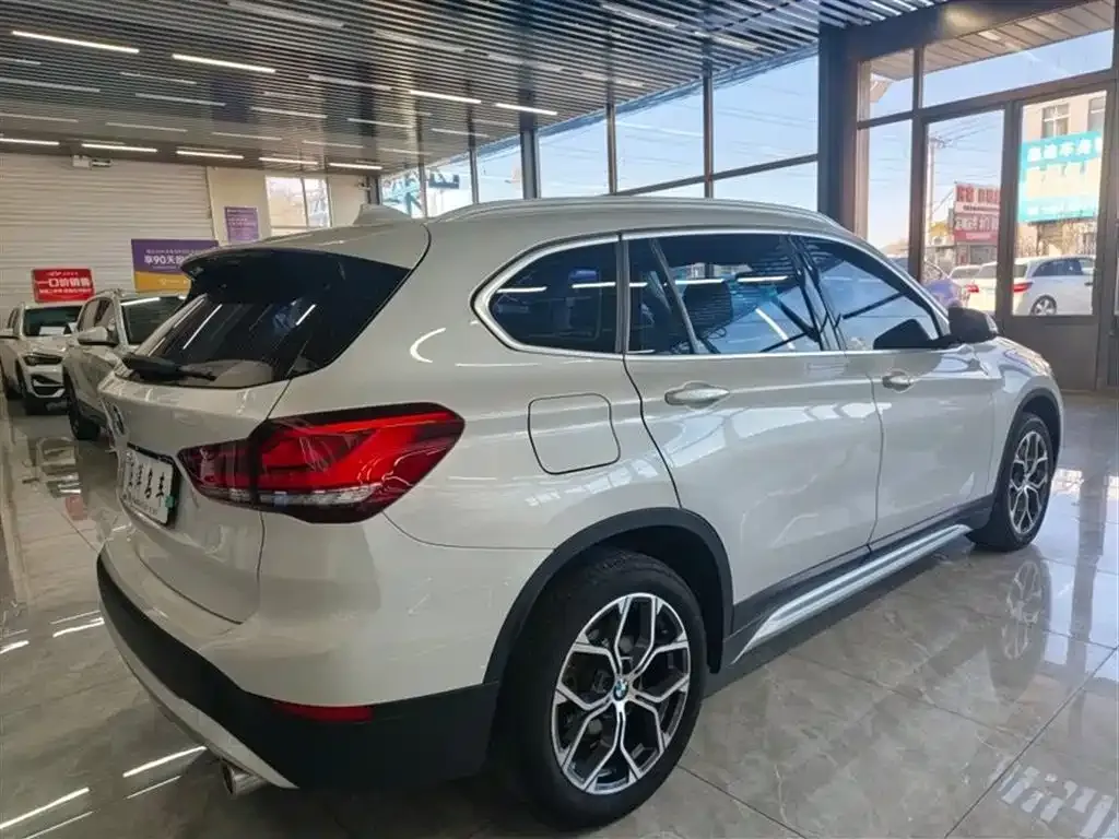 BMW X1 — фото 6