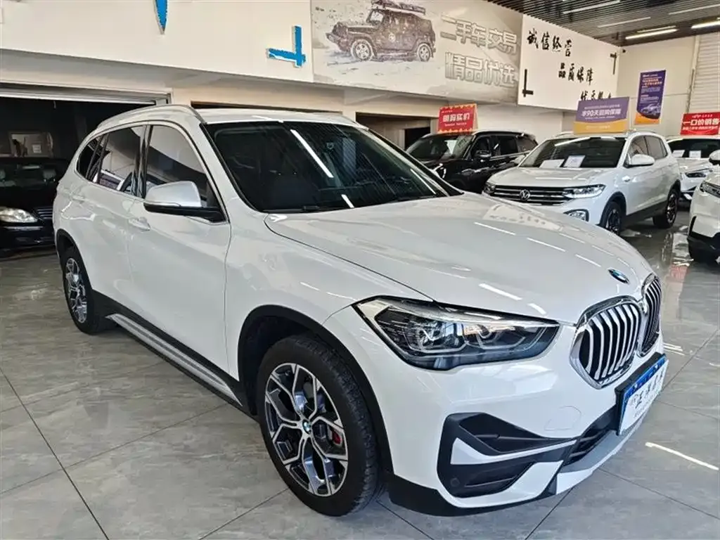 BMW X1 — фото 5