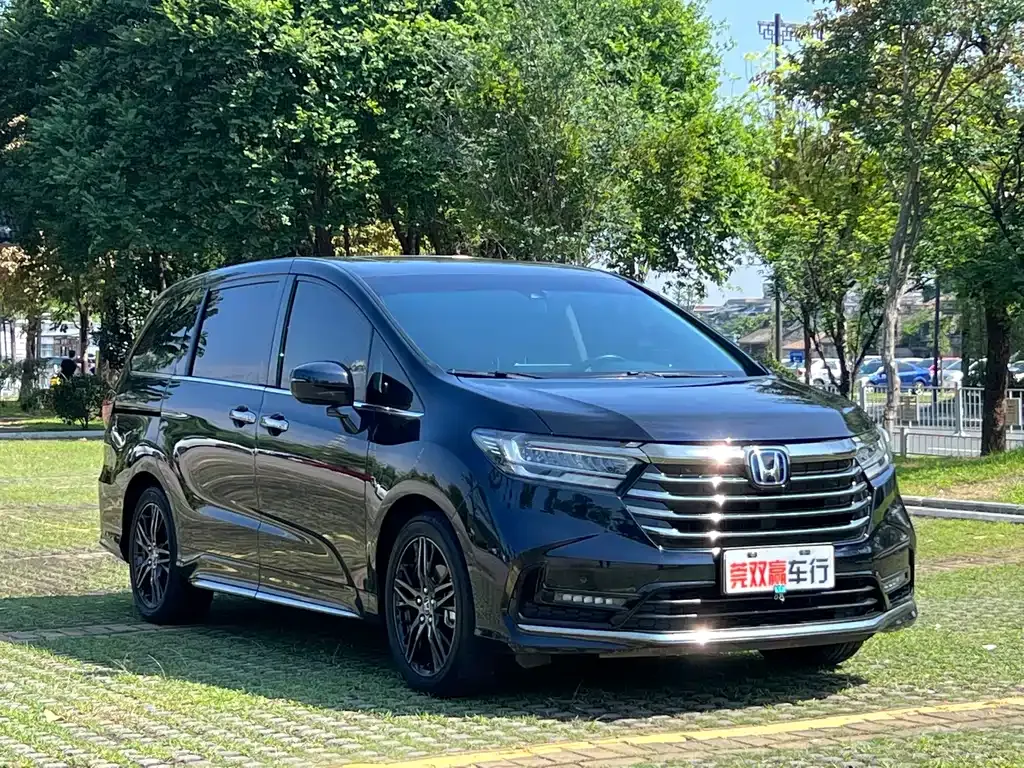 Honda Odyssey — фото 10