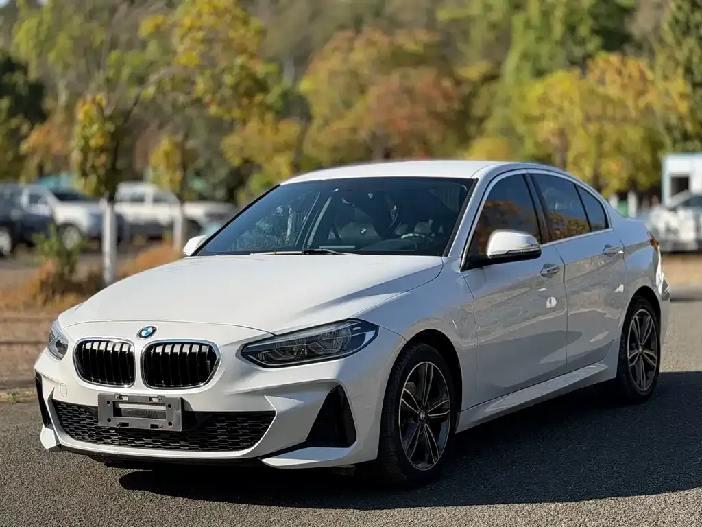 BMW 1 Series — фото 1