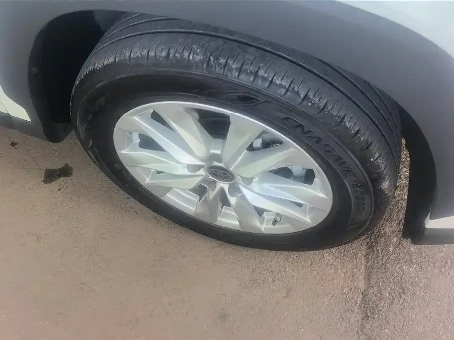 Toyota Corolla Cross — фото 2