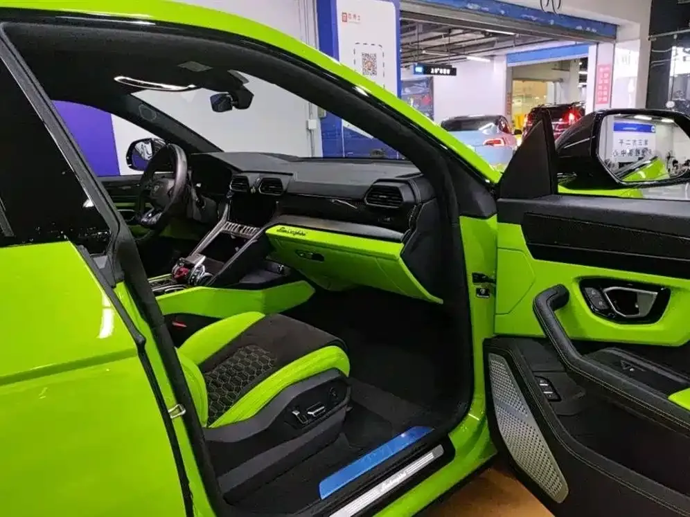 Lamborghini Urus — фото 3