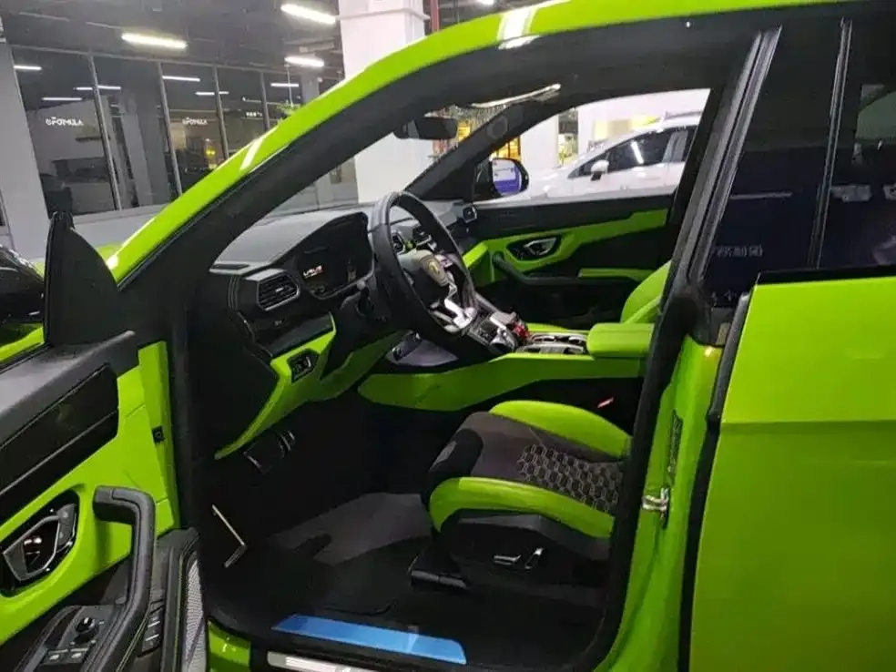 Lamborghini Urus — фото 5