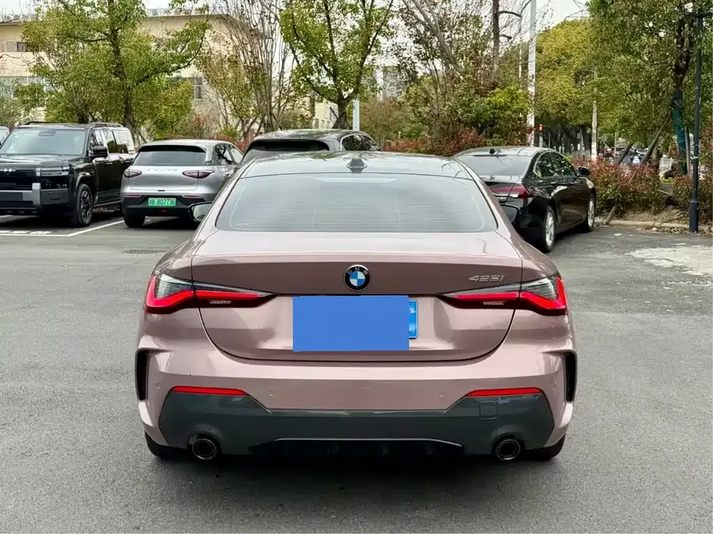 BMW 4 Series 2023 из CN, фото 7