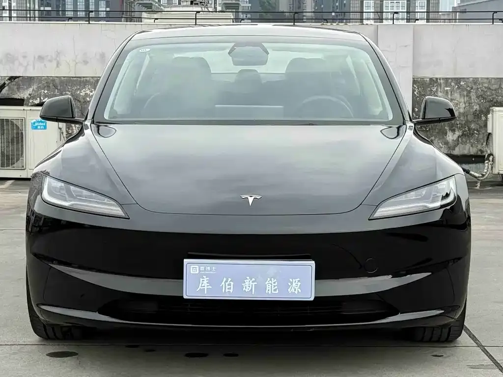 Tesla Model 3 — фото 7
