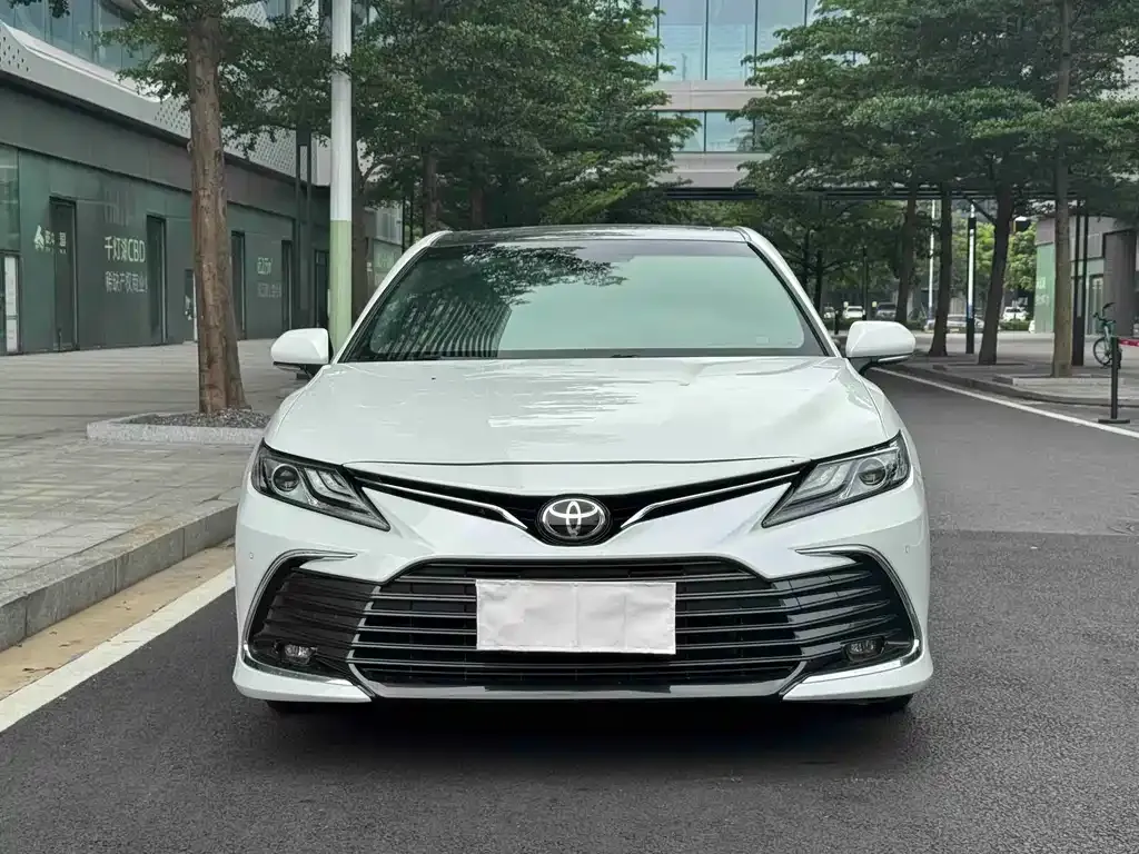 Toyota Camry 2023 из CN, фото 9