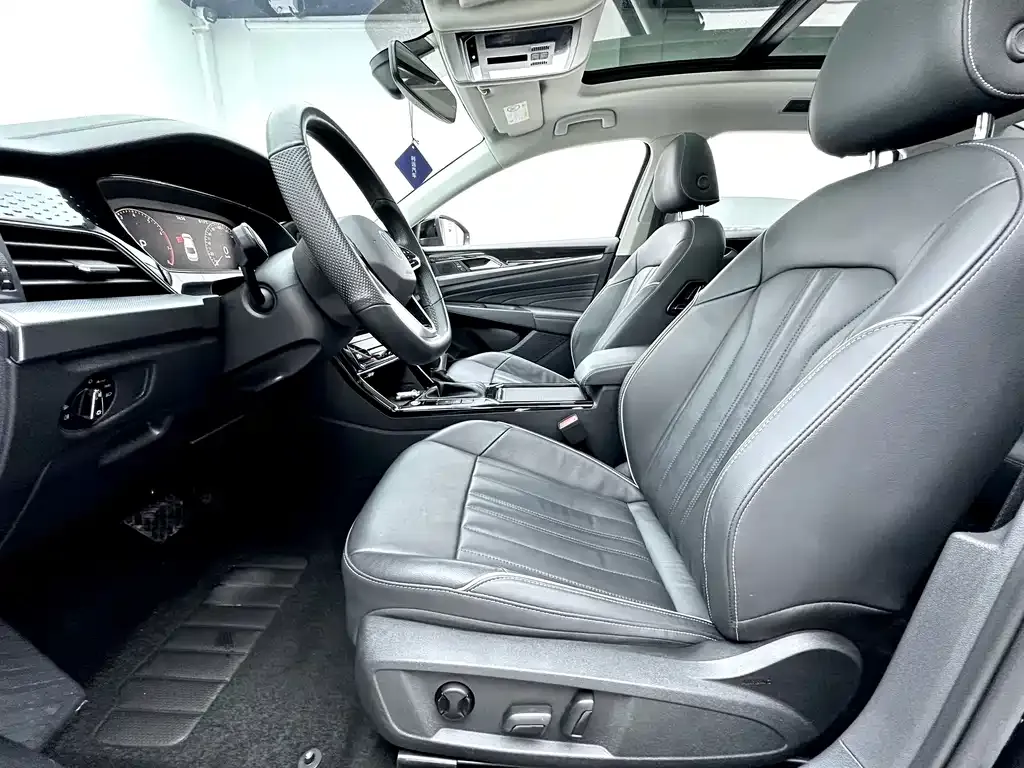 Volkswagen Passat — фото 10
