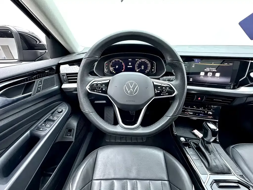 Volkswagen Passat — фото 8
