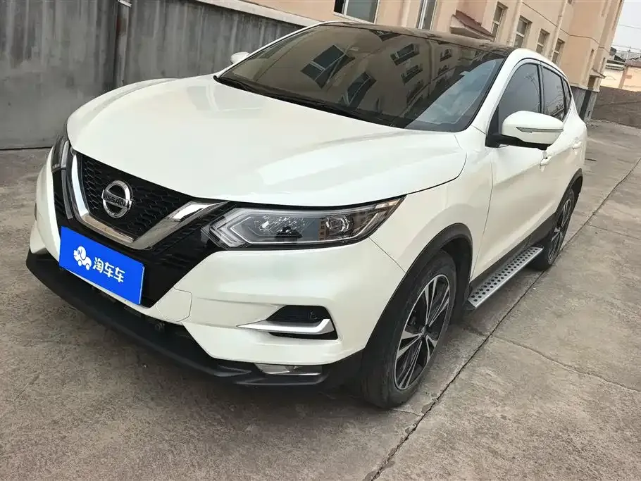 Nissan Qashqai — фото 1