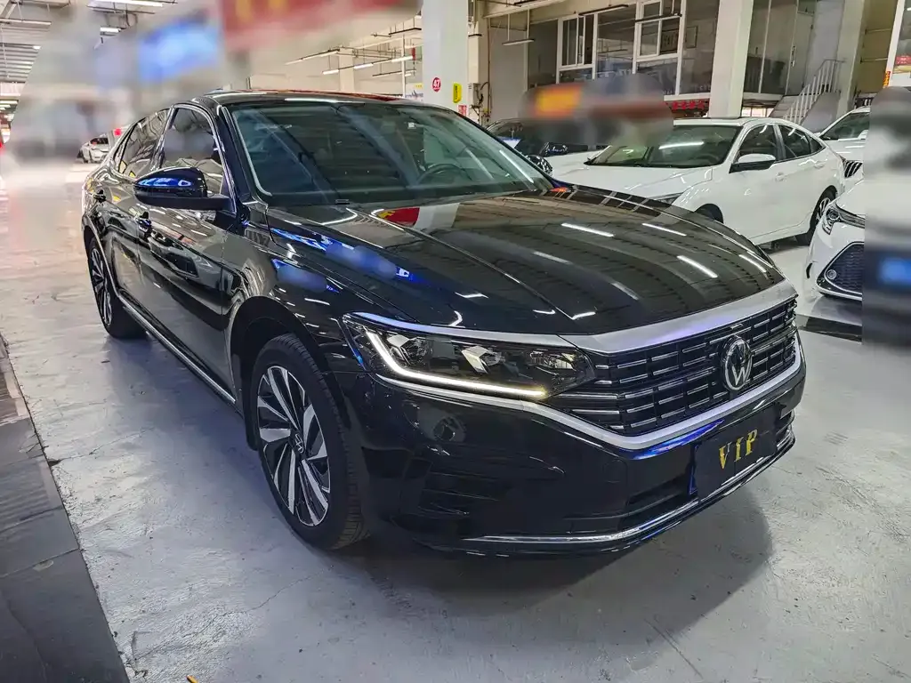 Volkswagen Passat — фото 7