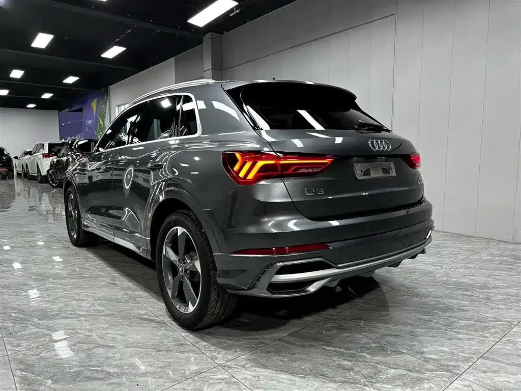 Audi Q3 — фото 7