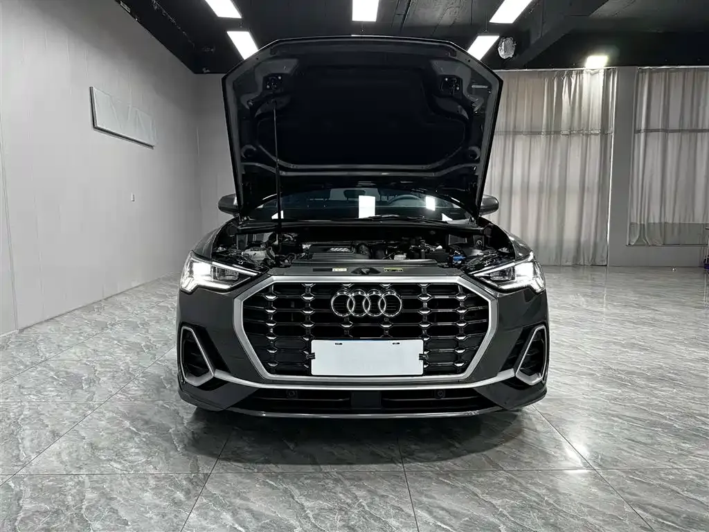 Audi Q3 — фото 2