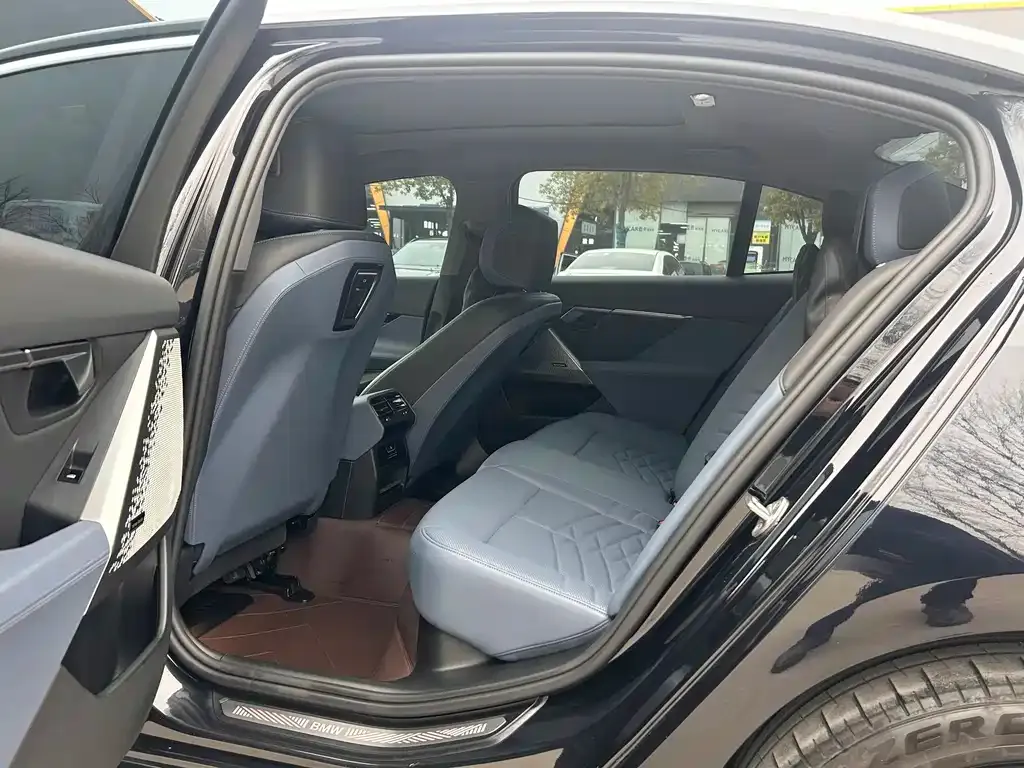 BMW i5 2024 из CN, фото 7