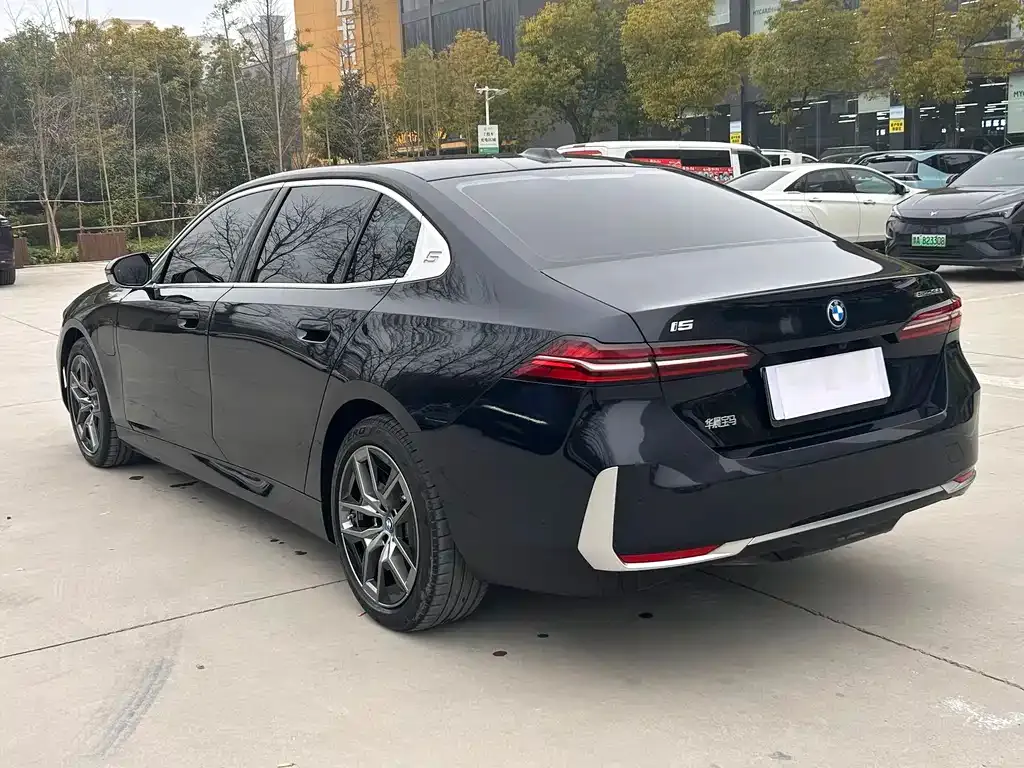 BMW i5 2024 из CN, фото 4
