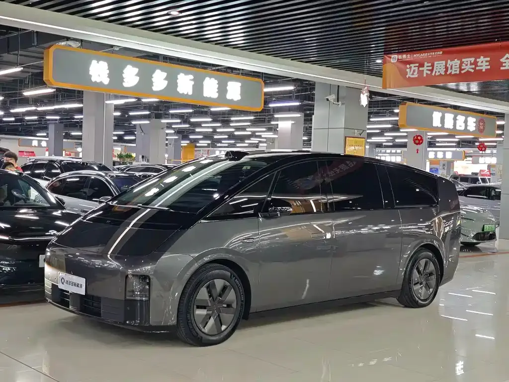 Li Auto MEGA