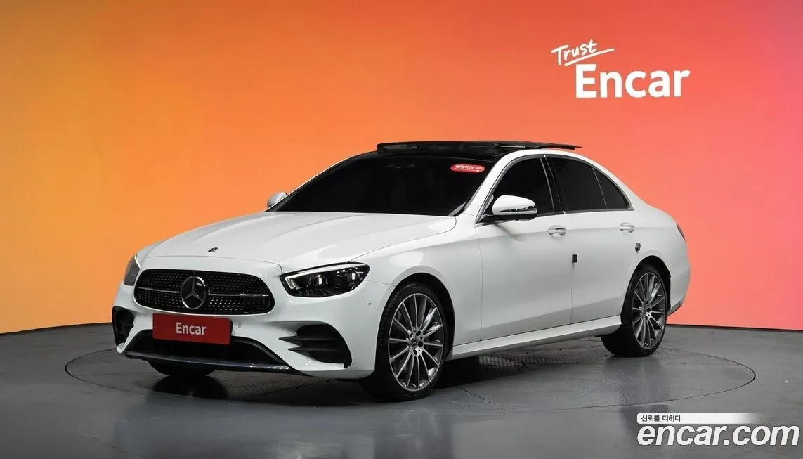 Mercedes-Benz E-Class — фото 1