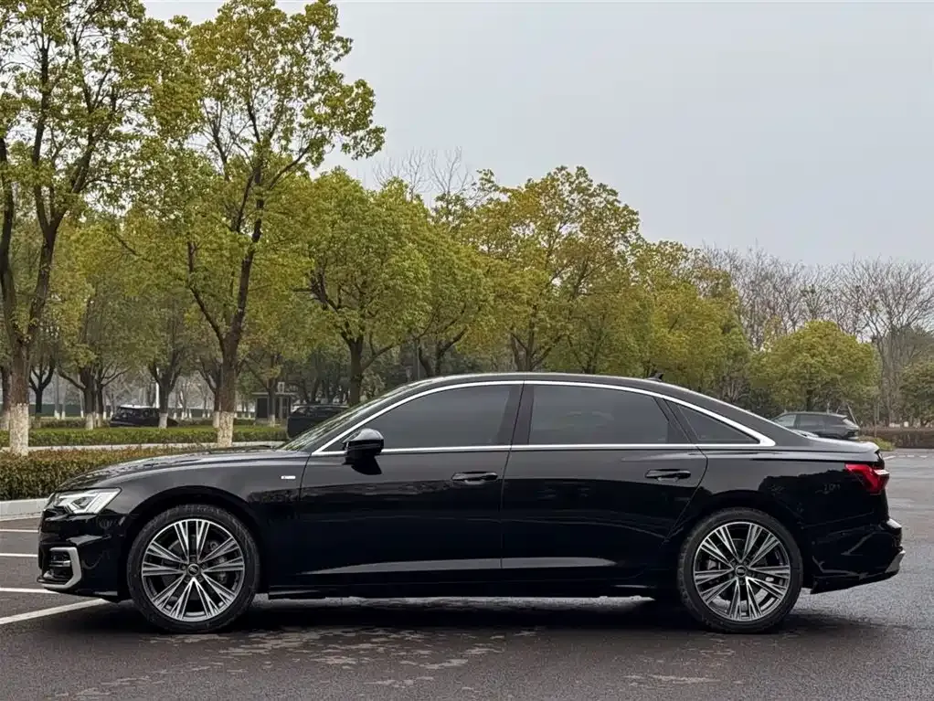 Audi A6L 2024 из CN, фото 10
