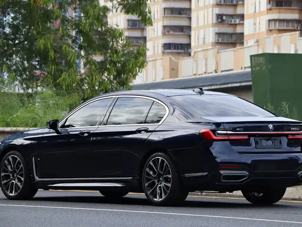 BMW 7 Series 2022 из CN, фото 6