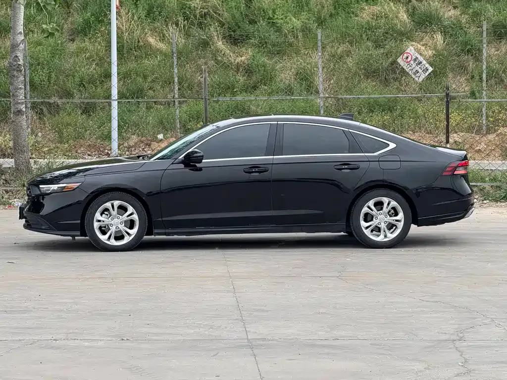 Honda Accord 2024 из CN, фото 10