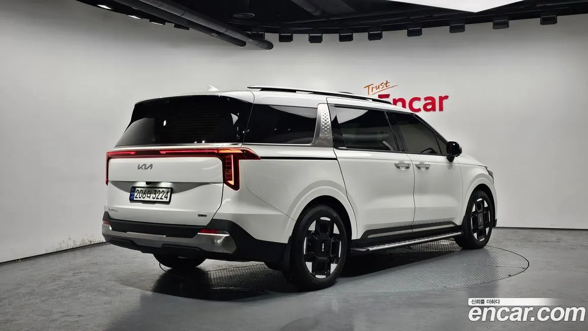 Kia Carnival 2024 из KR, фото 2