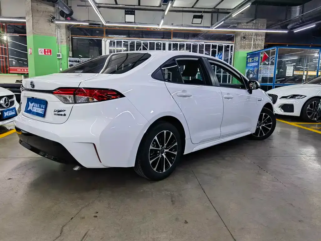 Toyota Levin — фото 10